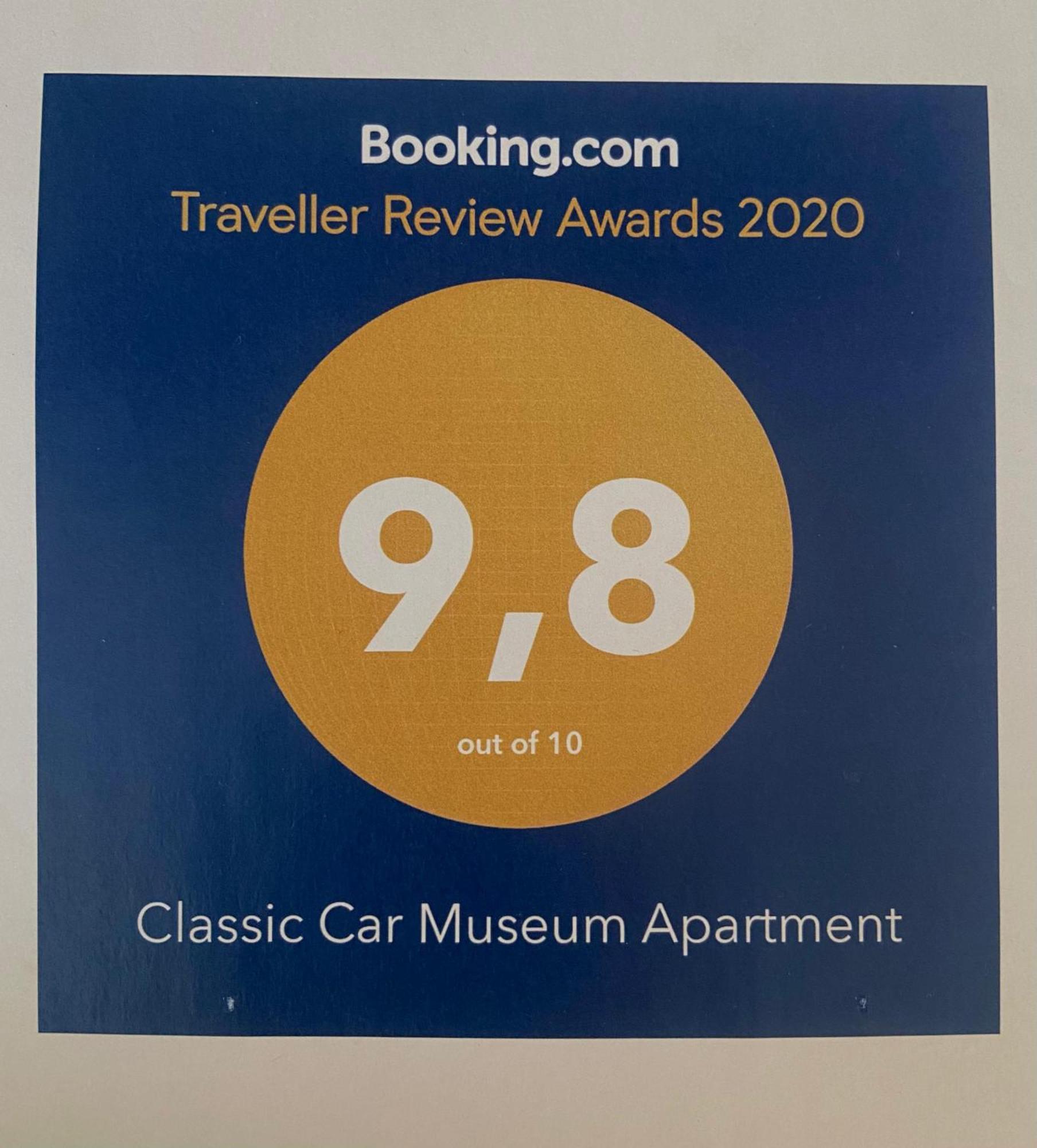Classic Car Museum Apartment Рига Екстер'єр фото